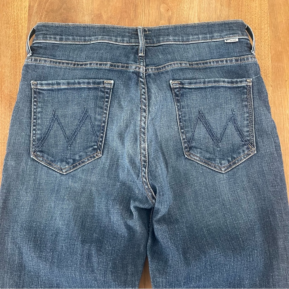 MOTHER The Insider Crop Step Fray in size 30
GIRL CRUSH - Picture 9 of 14